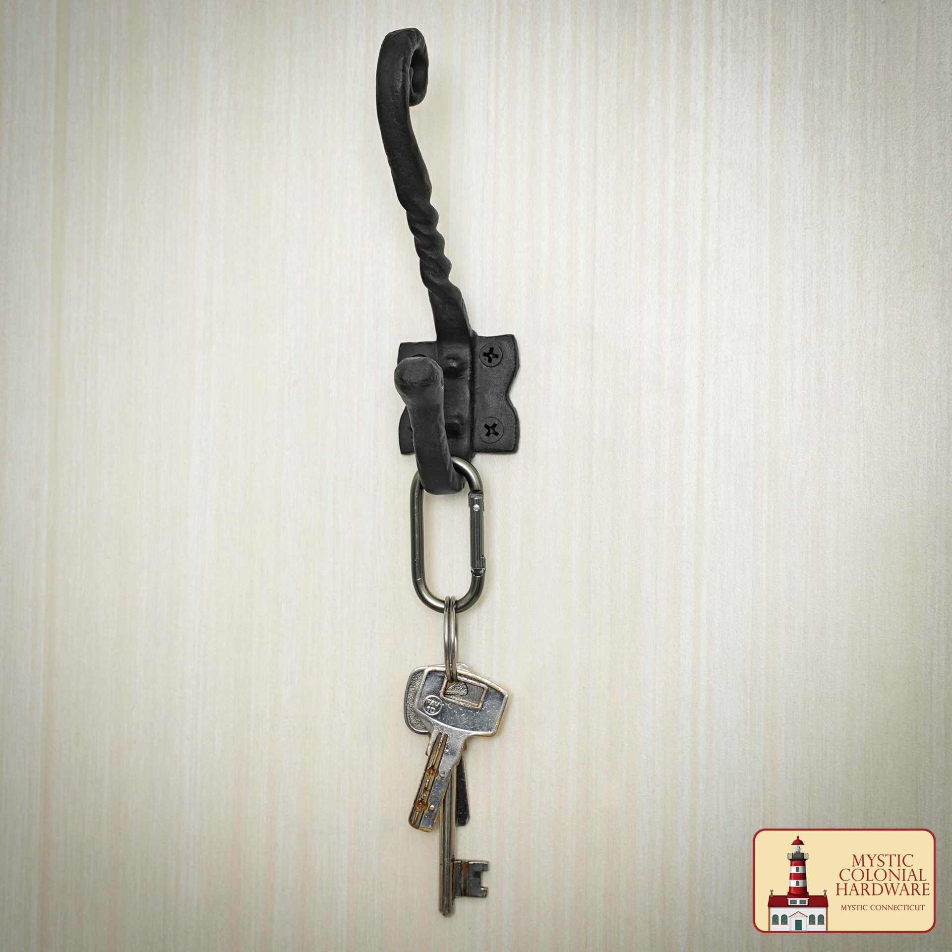 Imagen única de: Ganchos de Pared Rústicos de Hierro Forjado a Mano: Ideal para Ambientes Victorianos, Coloniales, Retro, Steampunk, Góticos y Barrocos (11x12) Cm