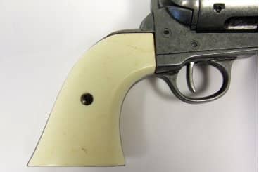 Imagen única de: Revólver Peacemaker Cal.45 5½", 1150 Réplica No Funcional