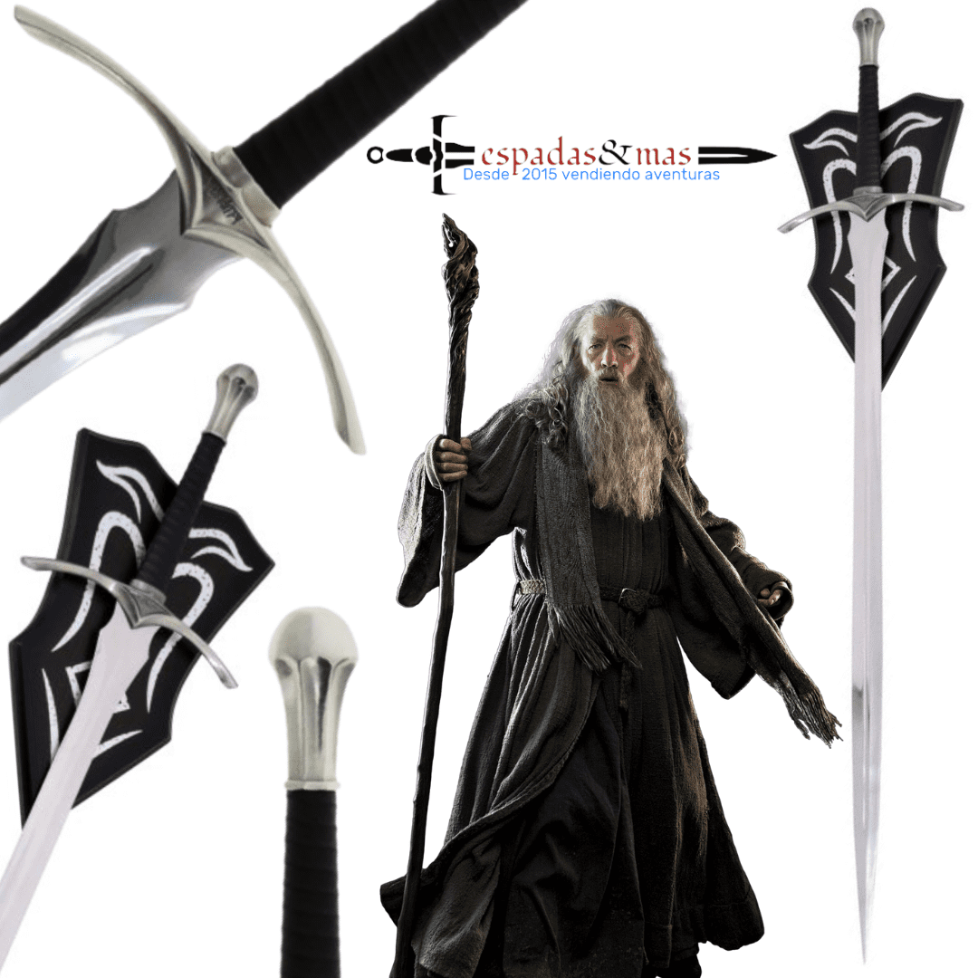 Espada Glamdring de Gandalf de El Señor de los Anillos con expositor para colgar. Vendida por Espadas y más