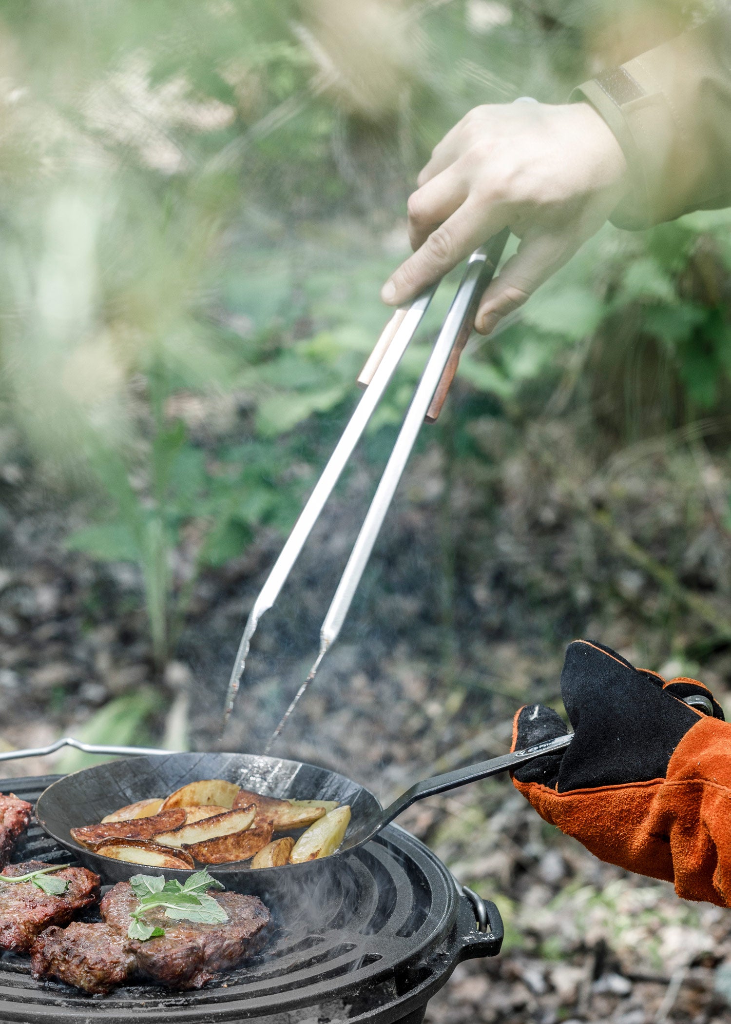Imagen única de: Pinzas Para Parrilla Y Carbón Petromax (Pequeñas)