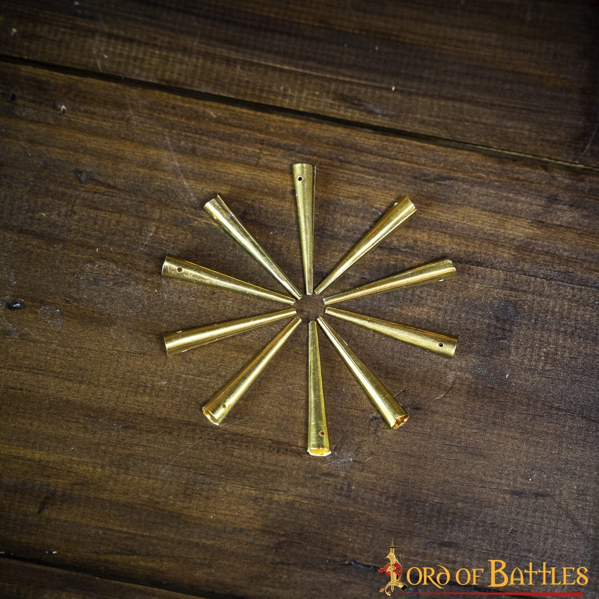Imagen única de: Aiglets Medievales de Latón - Juego de 10 Puntas de Cordón Resistentes (3,6 Cm)
