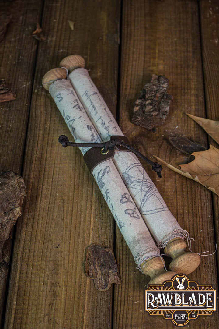 Imagen única de: Pergamino De Witcher Con Correa De Cuero