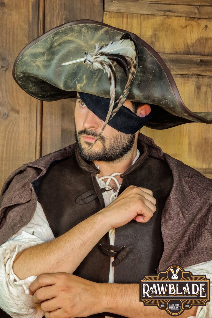 Imagen única de: Sombrero De Capitán Teague Con Plumas