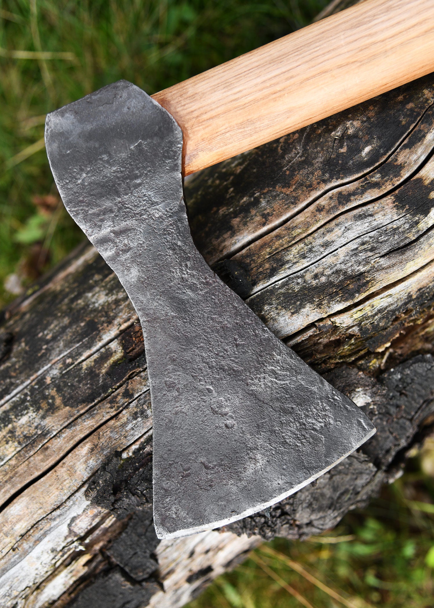 Imagen única de: Hacha Vikinga De Acero, Forjada A Mano, Tipo A