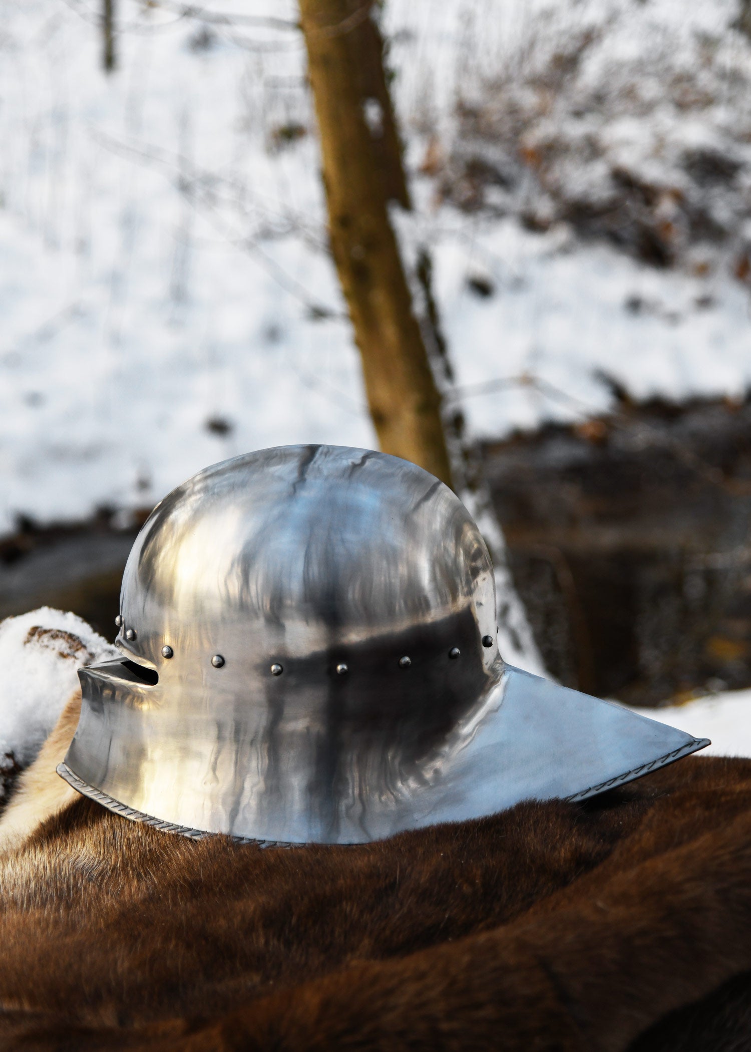 Imagen única de: Schaller Alemán, Ca. 1480, Casco De Combate, Varios Tamaños.