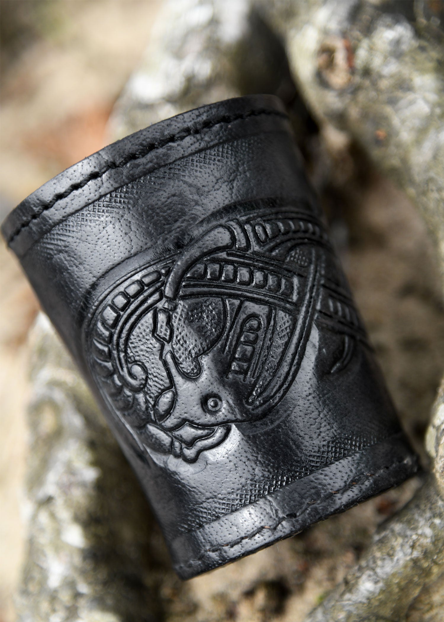 Imagen única de: Cubitera De Cuero Con Motivo De Dragón En Relieve, Estilo Gelatina, Negro