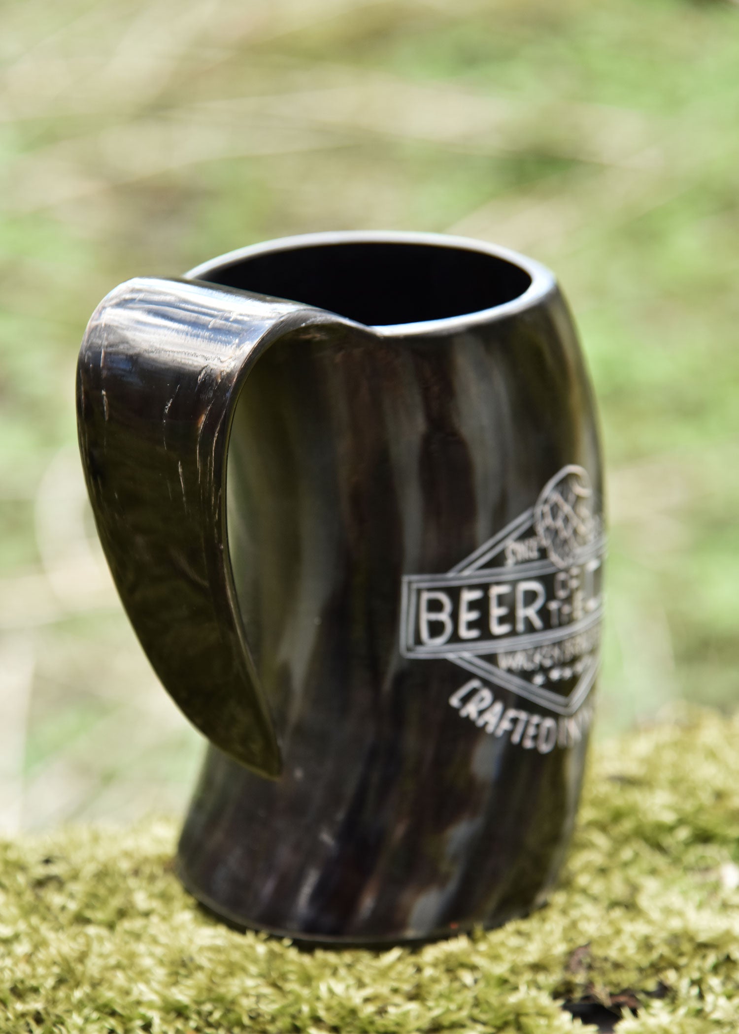 Imagen única de: Jarra De Cerveza Hecha De Cuerno - Cerveza De Los Dioses, Cervecería Wacken